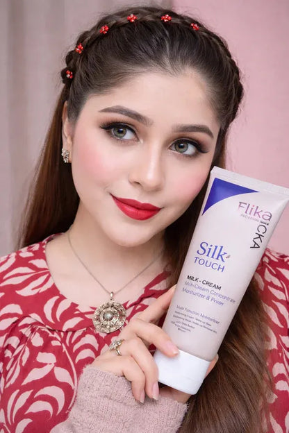 Flicka Silk Touch 3 in 1 Moisturizer and Primer for Face | Long-Lasting, Flawless and Dewy Makeup Base